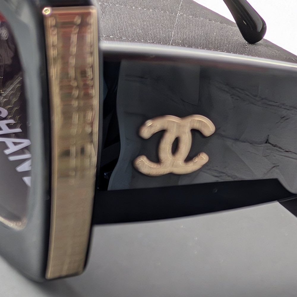 Authentic CHANEL Rectangle Sunglasses Black And Gold Iconic Side Logo - Picture 8 of 16
